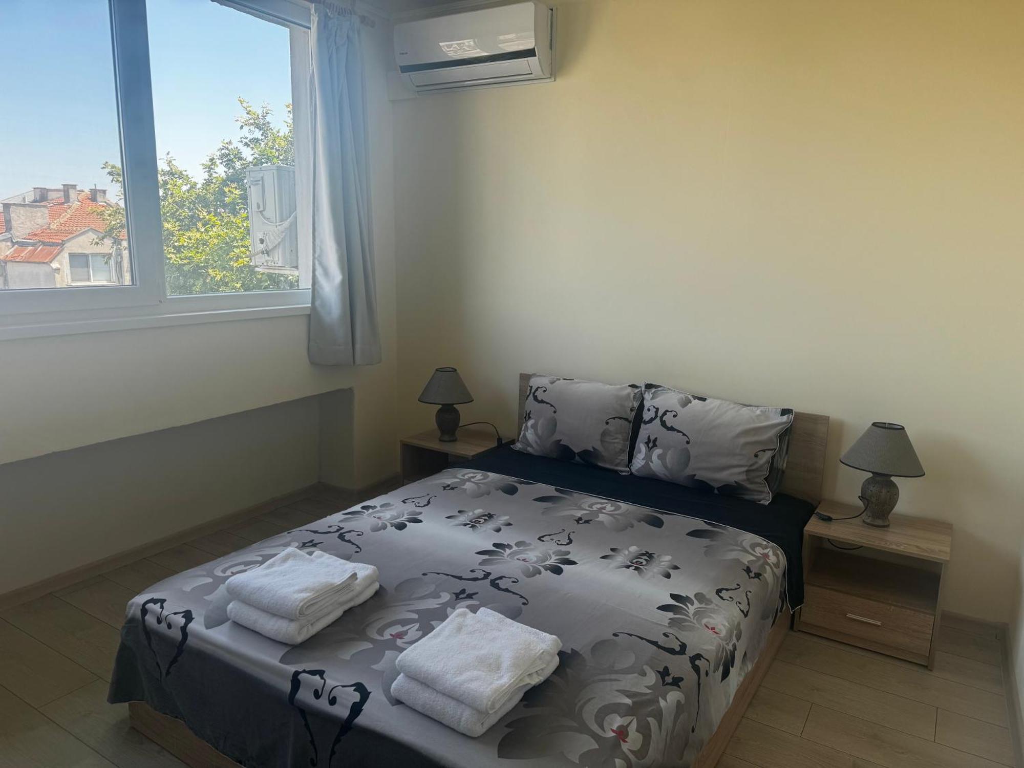 Avelov Art Apartment Burgas Zewnętrze zdjęcie