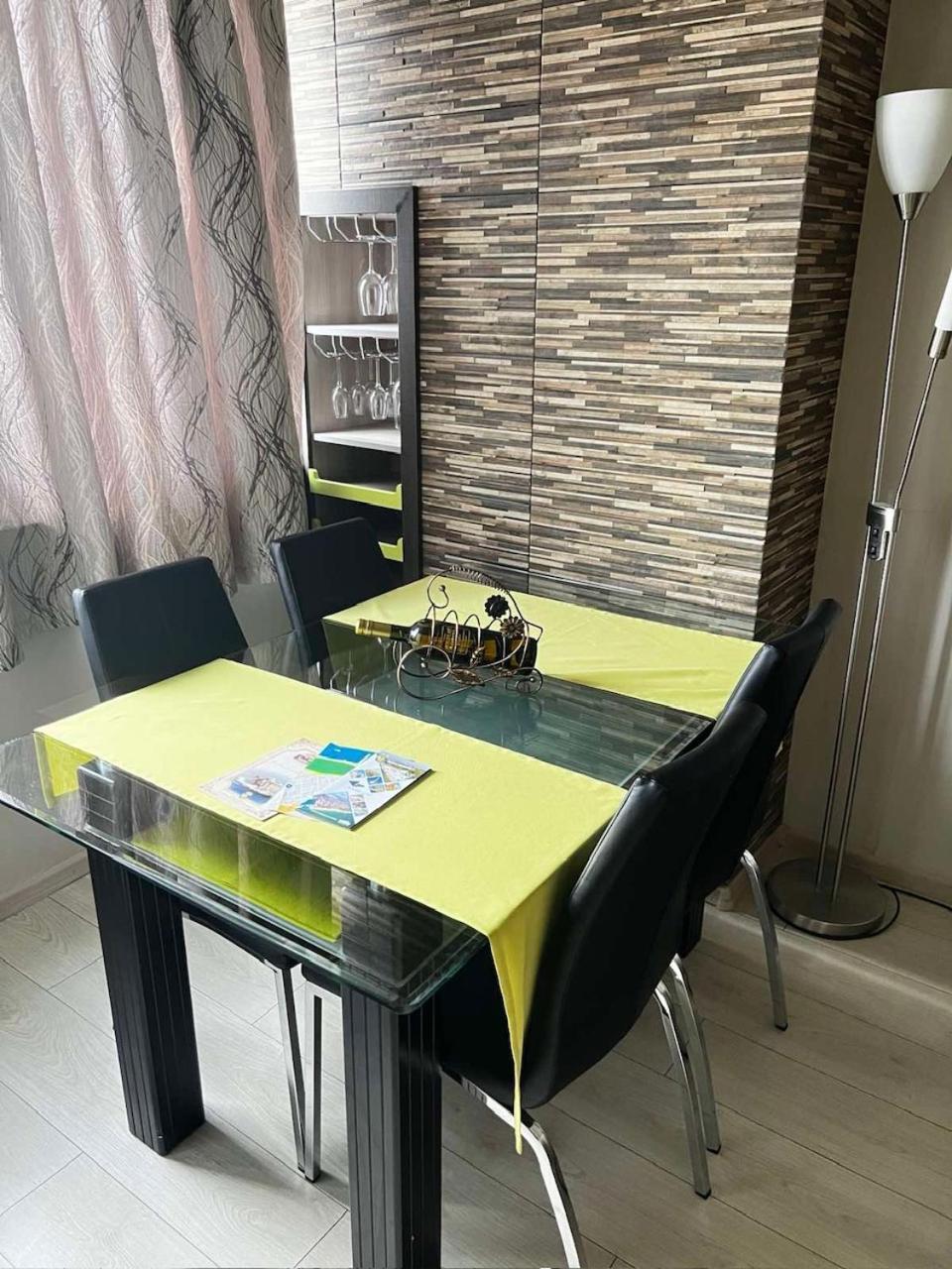 Avelov Art Apartment Burgas Zewnętrze zdjęcie